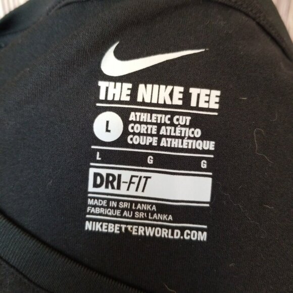 Nike Dri-Fit Workout Top - Picture 3 of 4
